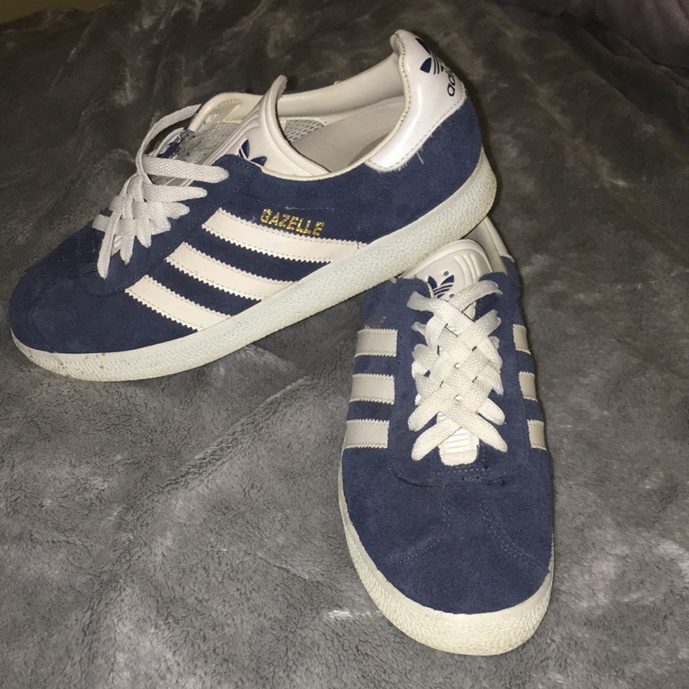Vintage Adidas Gazelle size 8 navy blue